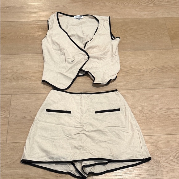 Fashion Nova Tops - Fashion Nova Beige and Black Trim Set